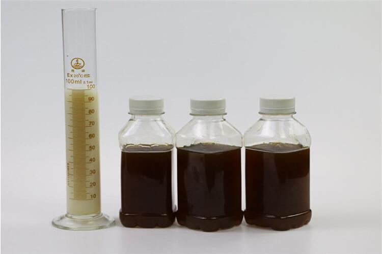 注意防銹性，若出現工件、機床銹蝕，如切削液沒有腐敗，則說明切削液濃度低了，應及時添加乳化油原液，將濃度調到正常范圍