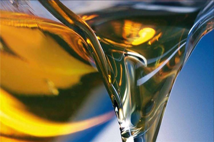 普通齒輪傳動可選用普通工業(yè)齒輪油，準雙曲面齒輪傳動須選用準雙曲面齒輪油