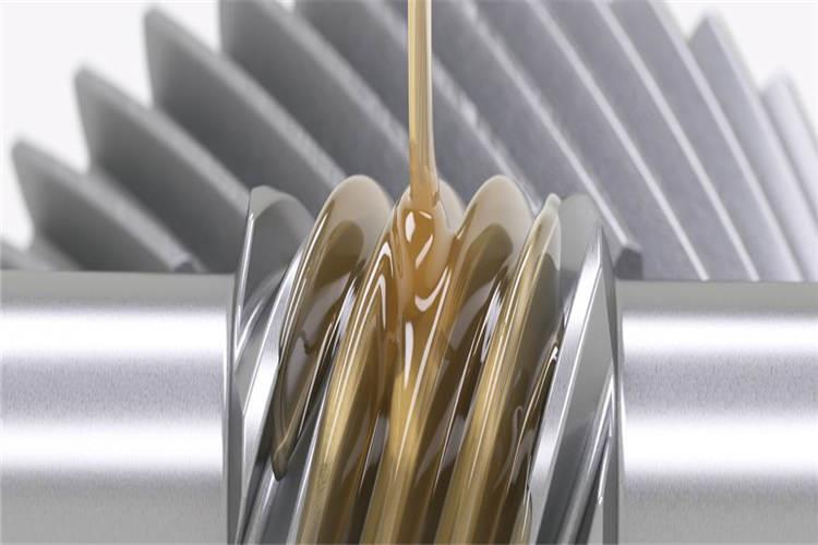 工業(yè)齒輪油要規(guī)范擺放，保障搬運的方便